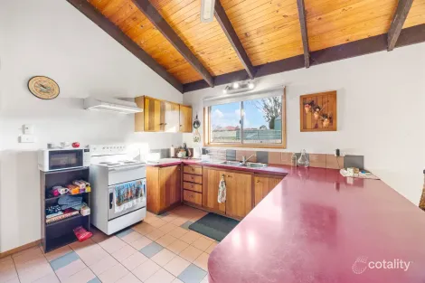 Property photo of 57 Inglis Street Ballan VIC 3342