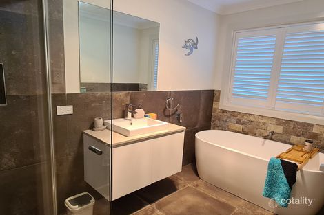 Property photo of 2 Noosa Crescent Red Head NSW 2430