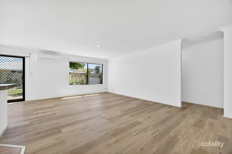 Property photo of 32 Link Way Cooloongup WA 6168