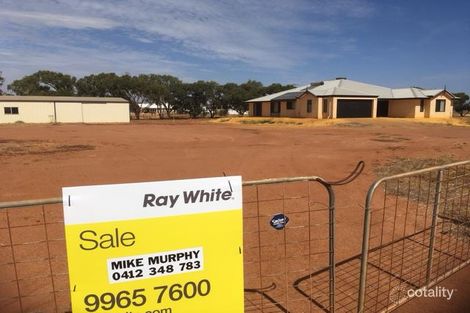 Property photo of 9 Horseshoe Court Deepdale WA 6532