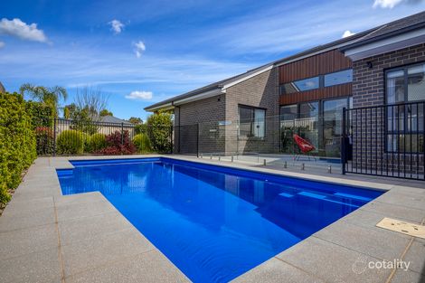 Property photo of 5 Daylesford Crescent Kialla VIC 3631