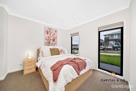 Property photo of 26 College Road Doreen VIC 3754