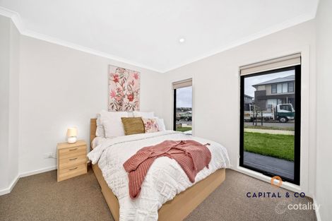 Property photo of 26 College Road Doreen VIC 3754