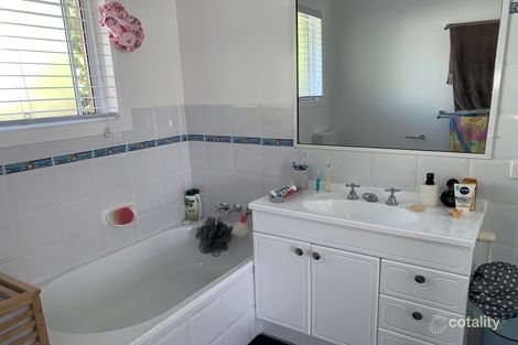 33 Henderson Dr, Lennox Head, NSW 2478