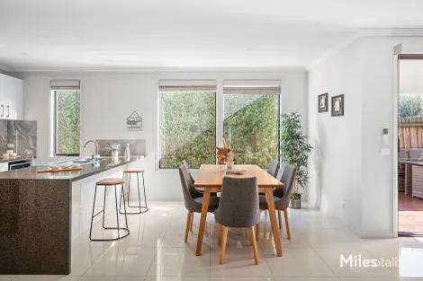 Property photo of 2/117 Beatty Street Ivanhoe VIC 3079