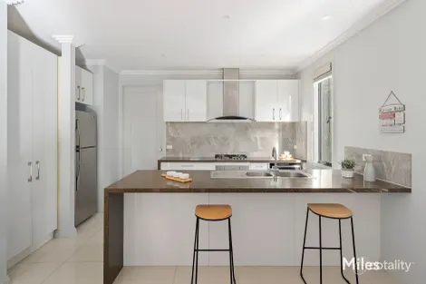 Property photo of 2/117 Beatty Street Ivanhoe VIC 3079
