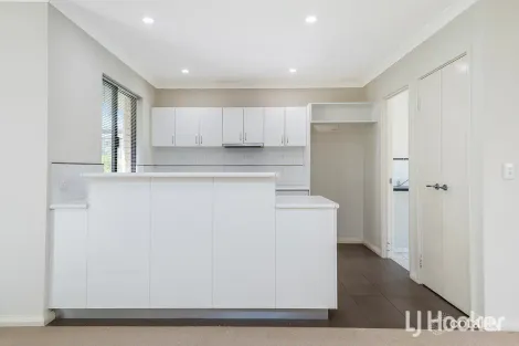 Property photo of 7 Mallee Close Wannanup WA 6210