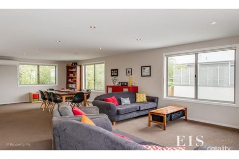 Property photo of 1/14 Myuna Road Blackmans Bay TAS 7052