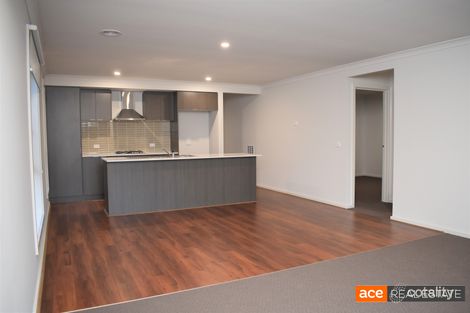 15 Rabbit Cres, Werribee, VIC 3030