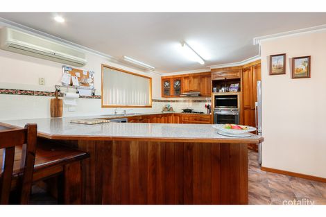 Property photo of 2 Leahe Close Sale VIC 3850