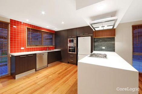 Property photo of 6 Doyle Place Endeavour Hills VIC 3802