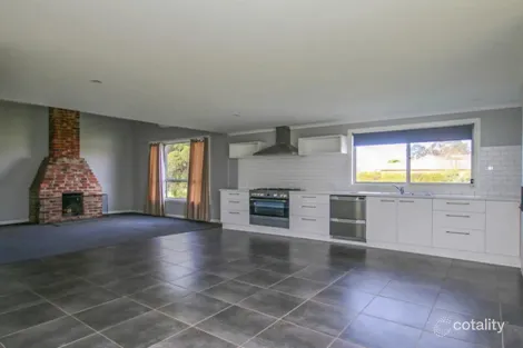 Property photo of 85 Webster Street Mortlake VIC 3272