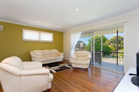 Property photo of 27 Hibiscus Avenue Redcliffe QLD 4020