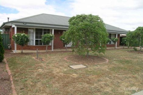 9 Emerald Pl, East Bendigo, VIC 3550