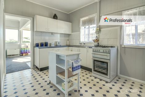 Property photo of 3 Alamein Walk West Bathurst NSW 2795