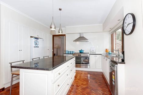 Property photo of 27 Lyall Drive Werribee VIC 3030