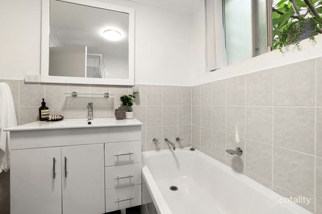 Property photo of 1/47-51 Pacific Parade Dee Why NSW 2099