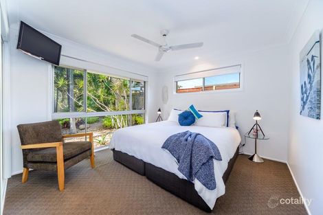 Property photo of 198 Oxley Drive Coombabah QLD 4216