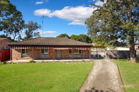 Property photo of 5 Samuel Place St Clair NSW 2759