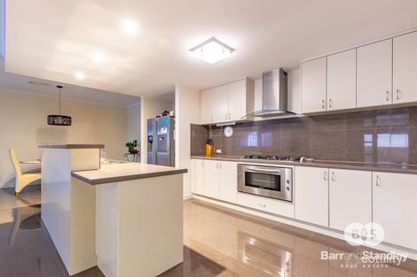 12 Castlereagh Vsta, Millbridge, WA 6232