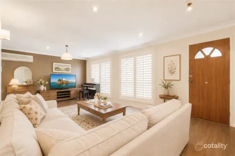 Property photo of 66 Blue Grass Crescent Eight Mile Plains QLD 4113