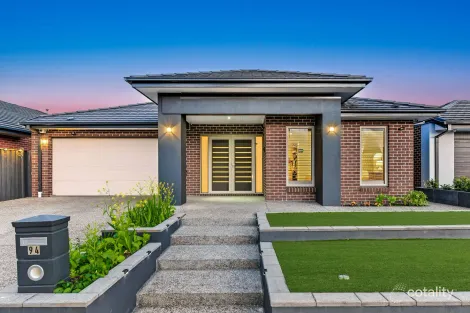 94 Clarendon Dr, Keysborough, VIC 3173