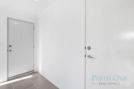 Property photo of 39 Greensand Promenade Treeby WA 6164