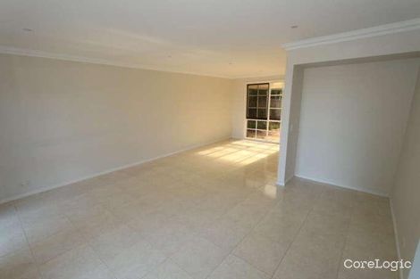 Property photo of 3 Heatherglade Place Melton West VIC 3337