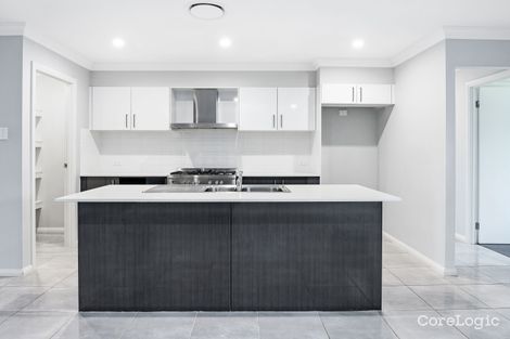 Property photo of 9 Taylor Street Oran Park NSW 2570