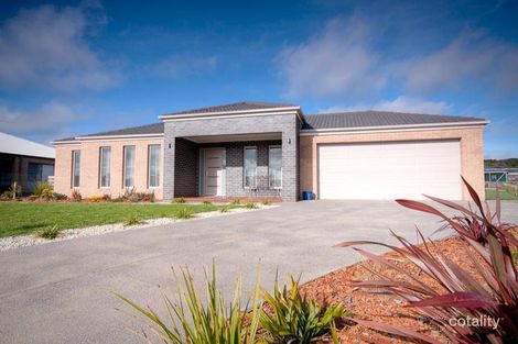 Property photo of 4 Valley Court Gisborne VIC 3437