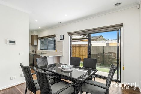 Property photo of 2/4 Freemans Road Altona North VIC 3025
