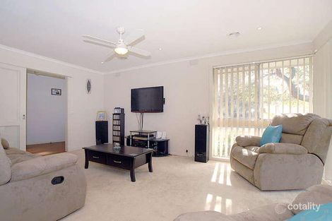 Property photo of 168 James Cook Drive Endeavour Hills VIC 3802