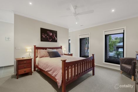 Property photo of 6 Golden Heights Drive Golden Square VIC 3555