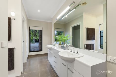 Property photo of 6 Golden Heights Drive Golden Square VIC 3555