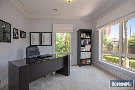 Property photo of 44 Research Drive Mill Park VIC 3082