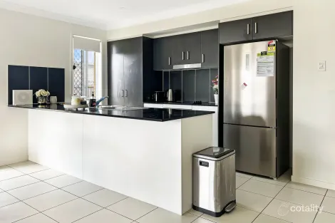 Property photo of 86 Bradman Way Urangan QLD 4655