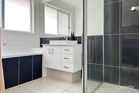 Property photo of 86 Bradman Way Urangan QLD 4655