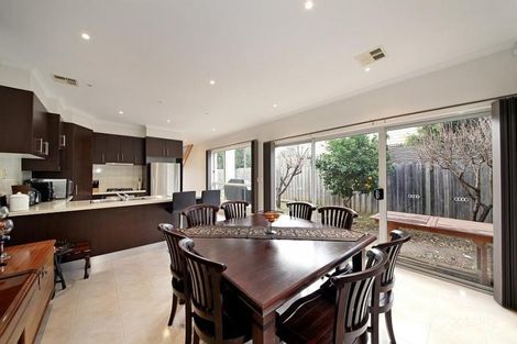 Property photo of 2 Elizabeth Street Bentleigh East VIC 3165