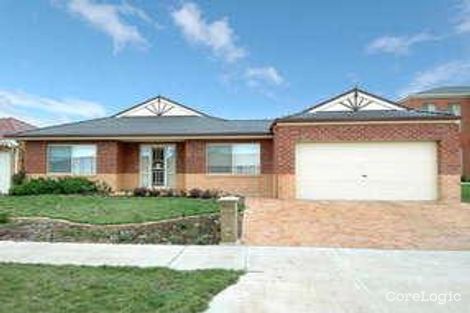 Property photo of 3 Bolac Place Taylors Hill VIC 3037