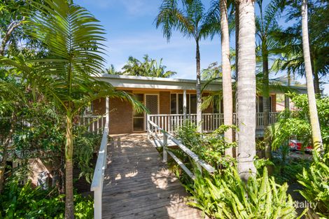 Property photo of 36 Karoola Crescent Surfside NSW 2536