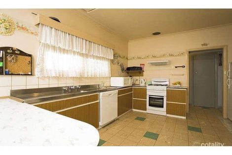 Property photo of 30 Cornwall Road Sunshine VIC 3020