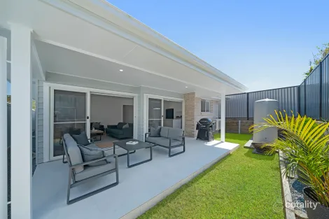 Property photo of 2 Golden Grove Dunbogan NSW 2443