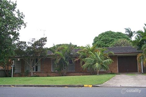 3 Palmer Dr, Labrador, QLD 4215