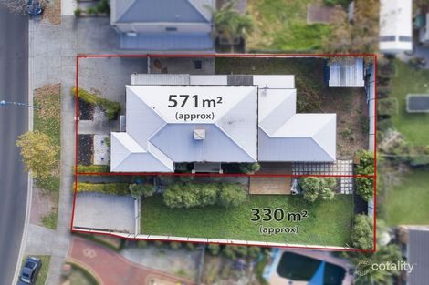 Property photo of 35 Lennon Boulevard Point Cook VIC 3030
