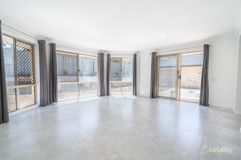 Property photo of 4 Fraser Place Forest Lake QLD 4078