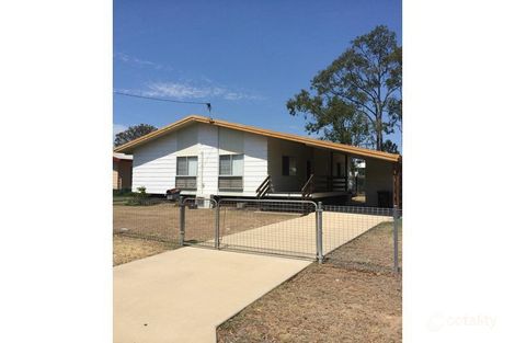 19 Centenary Dr, Emerald, QLD 4720