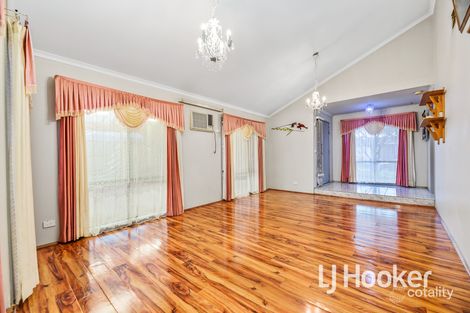 Property photo of 15 McGuigan Drive Cranbourne West VIC 3977