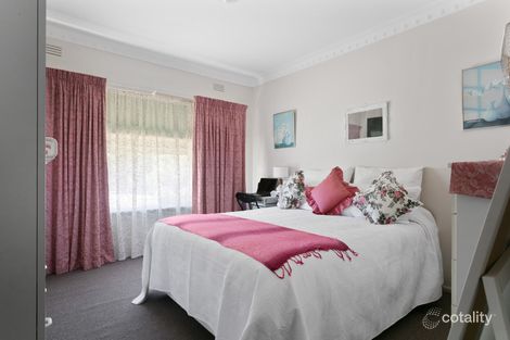 Property photo of 5 Knape Street Long Gully VIC 3550
