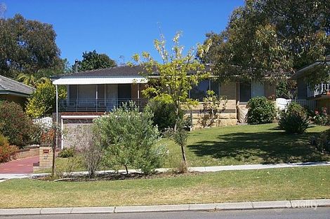 27 Castle Rd, Woodlands, WA 6018