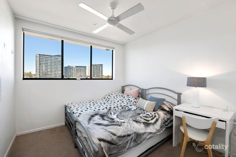 Property photo of 2055/123 Cavendish Road Coorparoo QLD 4151